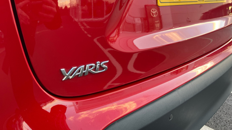 Toyota Yaris Cross 1.5 Hybrid Design 5dr CVT Hybrid Estate